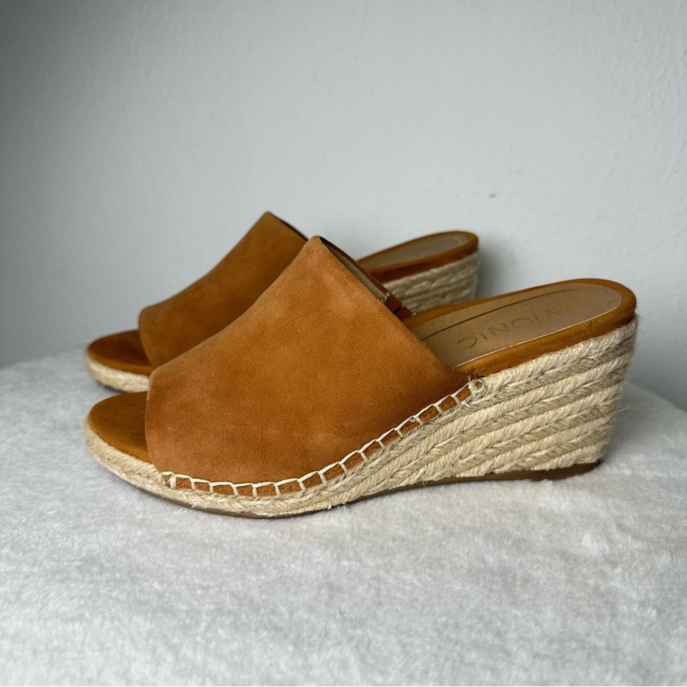NWOB Vionic Tulum Kadyn - Women's Wedge Slip-on Sandal
Caramel - Size 7 - Picture 4 of 14
